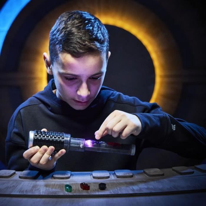 Star Wars Sable de Luz Lightbaber Squad G0727 con Cristal de Poder, 7 Colores y Efectos de Sonido 3