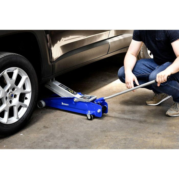 Michelin Cric Hidráulico de Elevación 2,25 T, Rango 15-53 cm, para SUV, 4x4 y Autocaravanas, Chasis Extralargo con Brazo de 70 cm 4