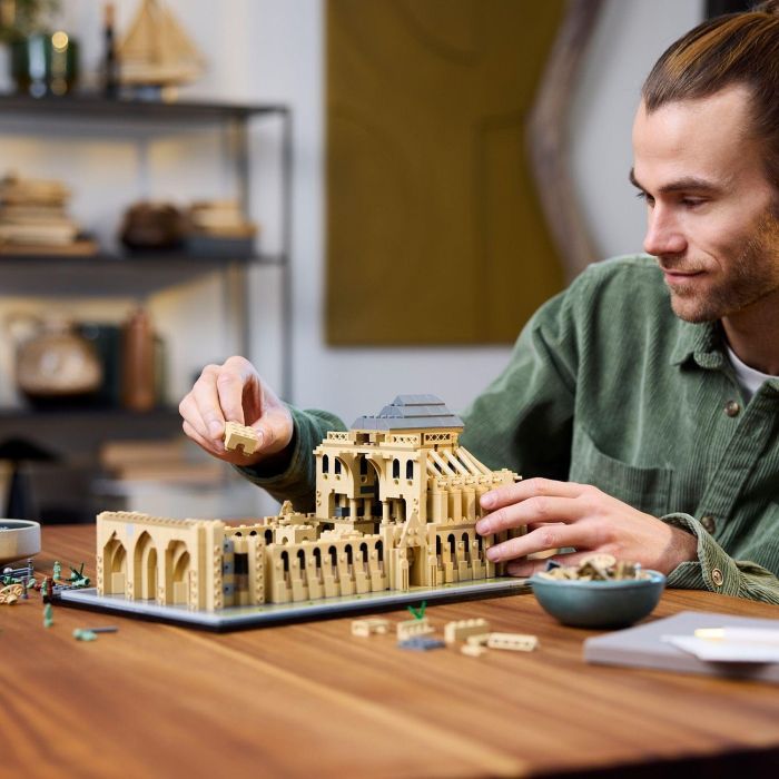 LEGO Architecture Notre-Dame de Paris 21061 - Set de Construcción de Maqueta para Adultos 7