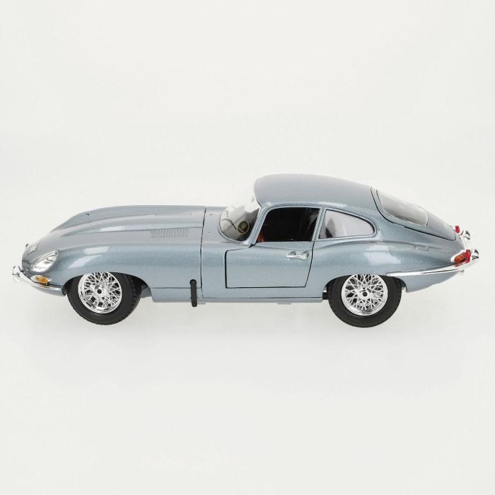 Coche Bburago GT-Jaguar "E" Coupe (1961) 1:18 4 Coche Bburago GT-Jaguar "E" Coupe (1961) 1:18 4