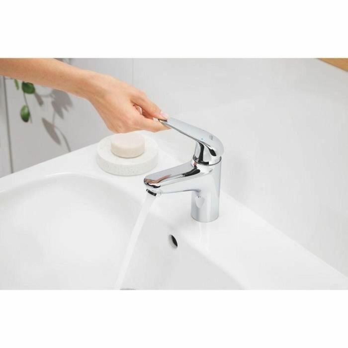 Grohe 20617001 Grifo Monomando para Lavamanos, Cromo, Talla XS, Ahorro de Agua