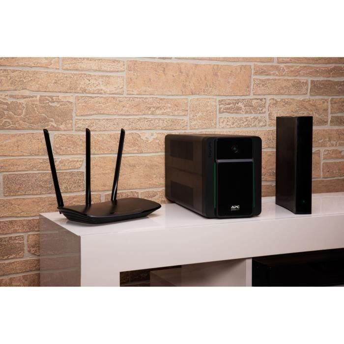 APC Easy UPS sistema de alimentación ininterrumpida (UPS) Línea interactiva 2,2 kVA 1200 W 6 salidas AC 2 APC Easy UPS sistema de alimentación ininterrumpida (UPS) Línea interactiva 2,2 kVA 1200 W 6 salidas AC 2