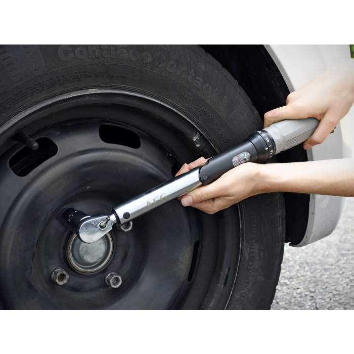 AEG Llave dinamométrica 119Nm Acero al cromo vanadio con visualización directa del par seleccionado y bloqueo 3 AEG Llave dinamométrica 119Nm Acero al cromo vanadio con visualización directa del par seleccionado y bloqueo 3