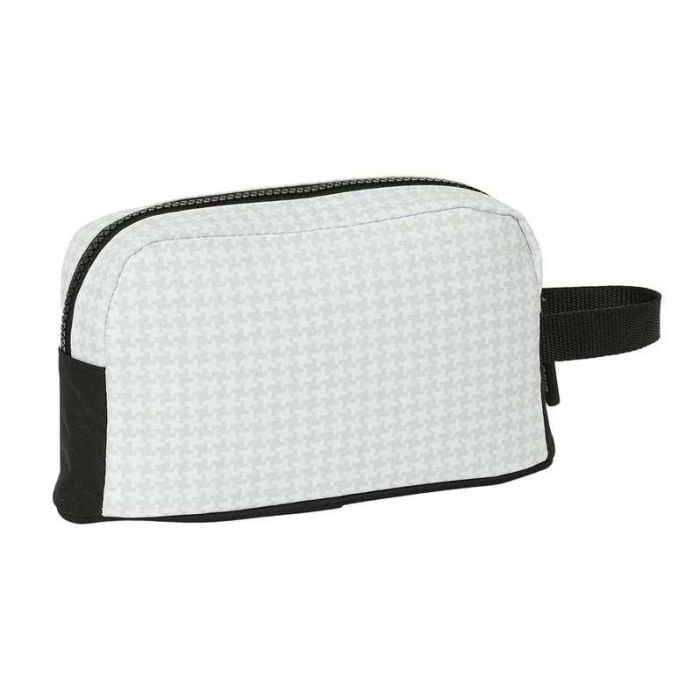 Portadesayunos Safta Termo Real Madrid 1 Equipacion 24-25 120x215x65 mm 2 Portadesayunos Safta Termo Real Madrid 1 Equipacion 24-25 120x215x65 mm 2