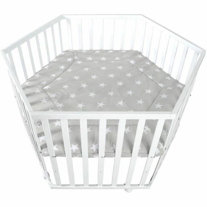 Roba AAAIG92169 Parque infantil hexagonal de madera lacada en blanco LITTLE STARS, altura regulable, funda acolchada, ruedas con freno.