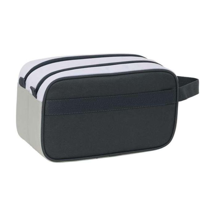 Neceser 2 cremalleras adapt.carro real madrid equip. 25/26 26x15x12,5 cm 1 Neceser 2 cremalleras adapt.carro real madrid equip. 25/26 26x15x12,5 cm 1