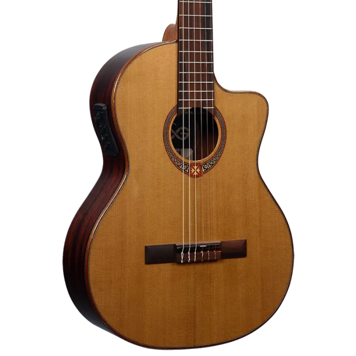 LAG Guitarra Clásica Electroacústica Auditorium Occitania 118 Natural con Tapa de Cedro y Electrónica Astro-LAG Cutaway 4