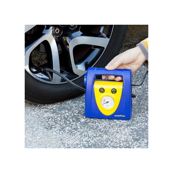 Goodyear GOD0007 Compresor Aire Portátil 12V para Coche, 120 psi, con Luz LED y Medidor, Incluye Adaptadores Goodyear GOD0007 Compresor Aire Portátil 12V para Coche, 120 psi, con Luz LED y Medidor, Incluye Adaptadores