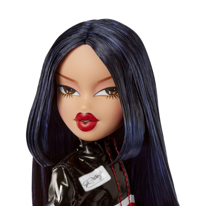 MGA Muñeca Jade Scorchin Bratz MGA Muñeca Jade Scorchin Bratz