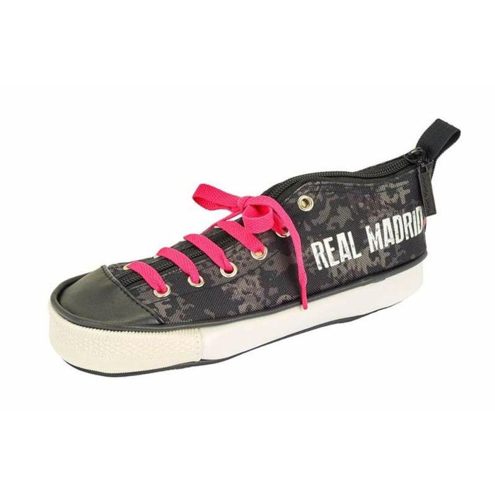 Estuche zapatilla real madrid black 24x8x8,5 2 Estuche zapatilla real madrid black 24x8x8,5 2