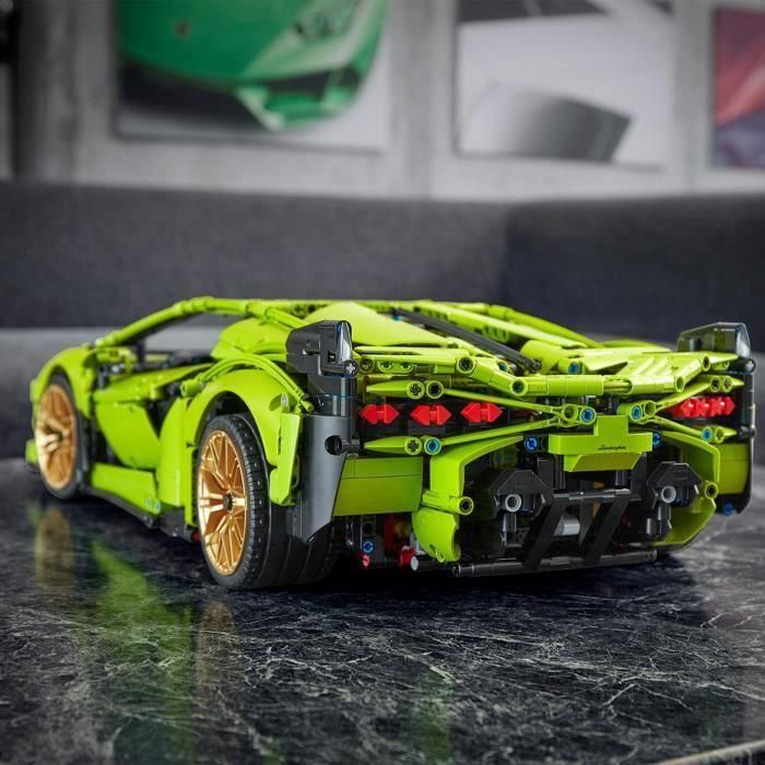 LEGO Technic 42115 Lamborghini Sián FKP 37 2