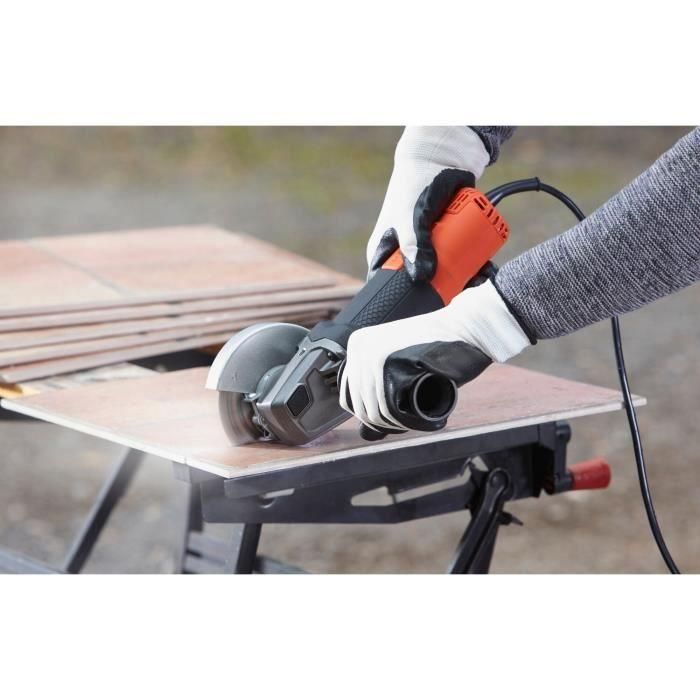 Black + Decker BEG220K-QS Amoladora 900W 125mm 12000 rpm. Potente herramienta para cortar, lijar y pulir con mango ajustable 3 posiciones. 1 Black + Decker BEG220K-QS Amoladora 900W 125mm 12000 rpm. Potente herramienta para cortar, lijar y pulir con mango ajustable 3 posiciones. 1