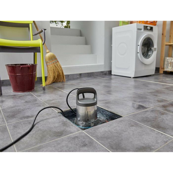 Gardena 17000 Aquasensor Bomba de Drenaje de Agua Clara 17000 l/h 750 W, 0.9 bar, Altura Residual 1mm, Arranque/Parada Automático 4 Gardena 17000 Aquasensor Bomba de Drenaje de Agua Clara 17000 l/h 750 W, 0.9 bar, Altura Residual 1mm, Arranque/Parada Automático 4