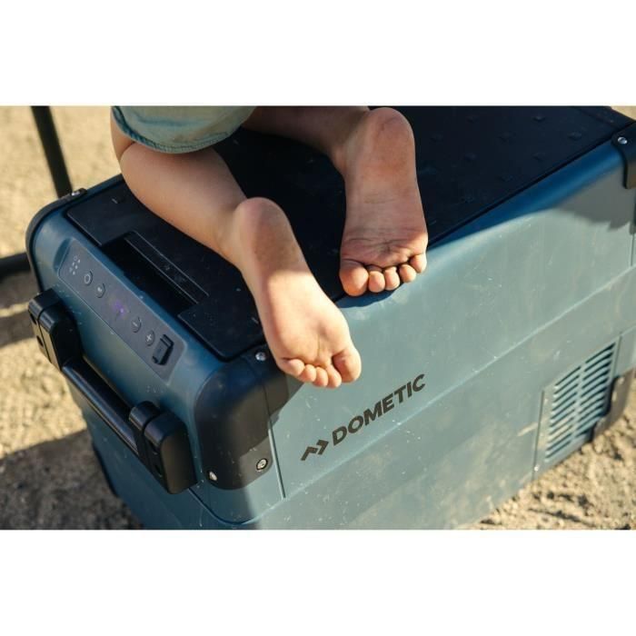 Nevera portátil eléctrica - DOMETIC - CFX2 37 - Compresión - 37 litros - 12 V - 24 V - 230 V - de +20° a -22°C - Azul Nevera portátil eléctrica - DOMETIC - CFX2 37 - Compresión - 37 litros - 12 V - 24 V - 230 V - de +20° a -22°C - Azul