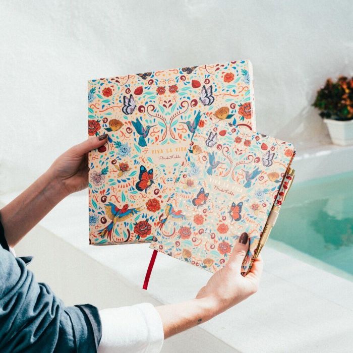 ERIK Set Cuaderno A5 y Bolígrafo Frida Kahlo Tapa Dura con Caja de Regalo 96 Hojas
