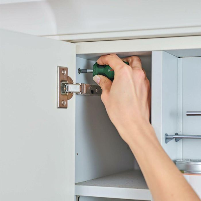 Bosch BOS4053423301748 Juego de 4 Destornilladores Cortos Compactos (Punta Magnética)