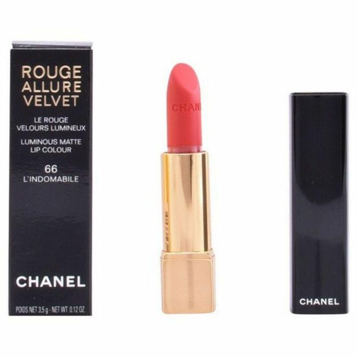 Chanel IL46A-III ROUGE ALLURE VELVET #43 La Favorite - Labial Mate Aterciopelado Hidratante Larga Duración 3.5g 7