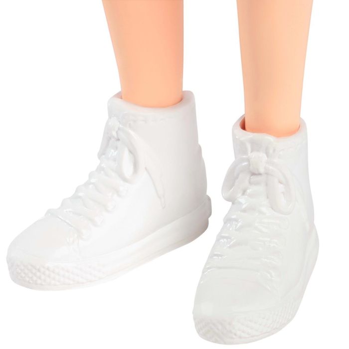 Barbie HYT90 Muñeca Fashionista Look Animadora: Pelo rojo, coleta tirabuzón, top deportivo, falda morada, reloj, zapatillas +3 años 3 Barbie HYT90 Muñeca Fashionista Look Animadora: Pelo rojo, coleta tirabuzón, top deportivo, falda morada, reloj, zapatillas +3 años 3