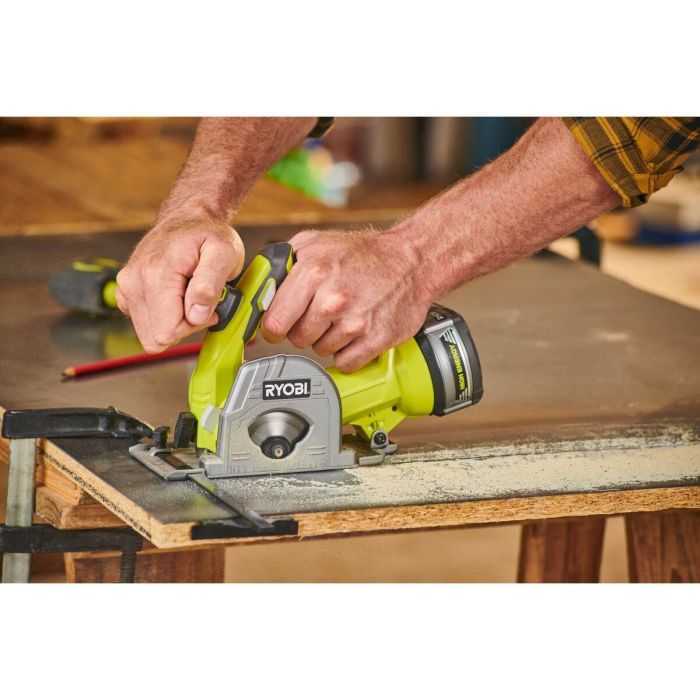 RYOBI ONE + R18MMS-0 Sierra multimaterial 18V, 85 mm, 4250 rpm, con hoja multimaterial y para baldosas, guía paralela y boquilla succión 5 RYOBI ONE + R18MMS-0 Sierra multimaterial 18V, 85 mm, 4250 rpm, con hoja multimaterial y para baldosas, guía paralela y boquilla succión 5