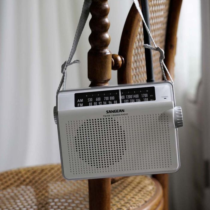 Radio AM/FM Sangean Blanco 1