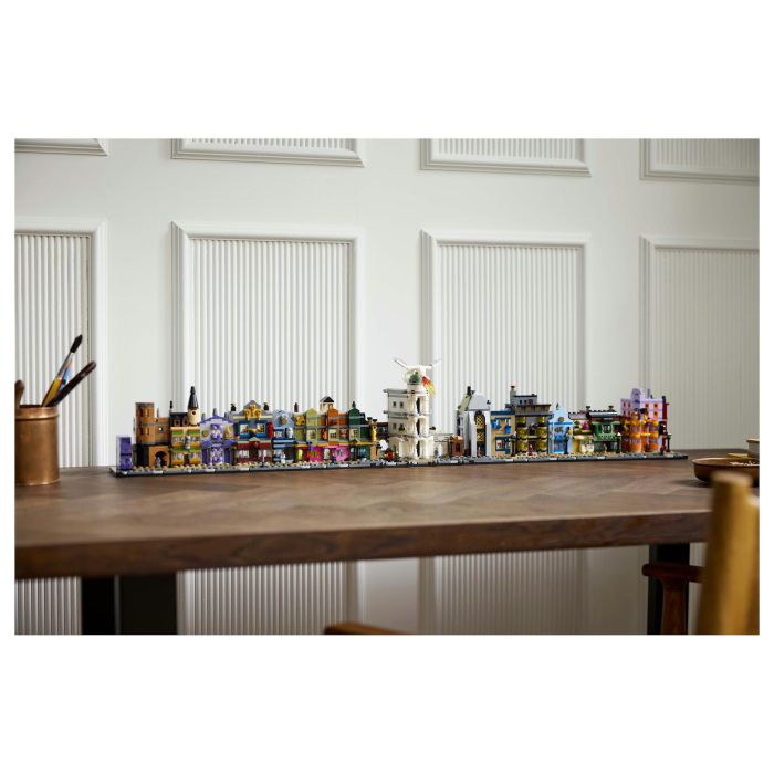 LEGO Harry Potter 76444 Tiendas Mágicas del Callejón Diagon, Juego de Construcción 2750 Piezas 21
