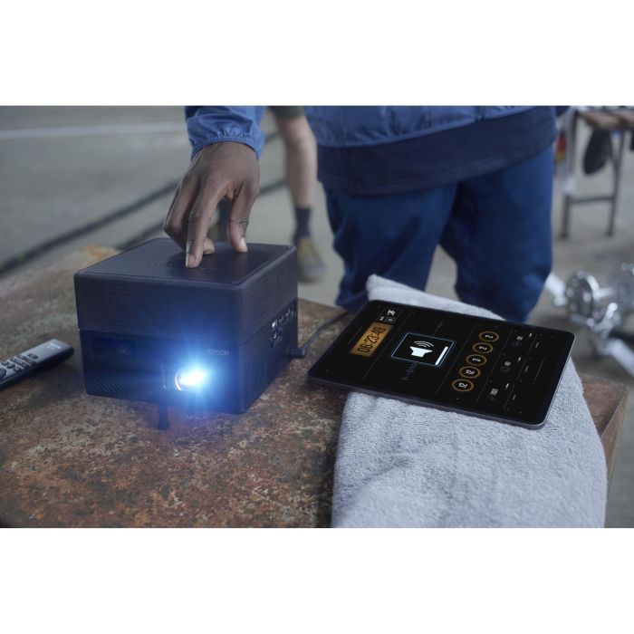 Epson Proyector Láser Full HD 1080p EF-12 Android TV HDMI USB Negro 1000 Lúmenes 74