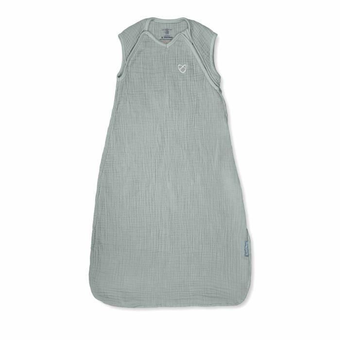 Saco de dormir INGENUITY, color verde salvia, de espuma de algodón, TOG 1. Ajustable de 3 a 18 meses, con certificación Oeko-Tex. Saco de dormir INGENUITY, color verde salvia, de espuma de algodón, TOG 1. Ajustable de 3 a 18 meses, con certificación Oeko-Tex.
