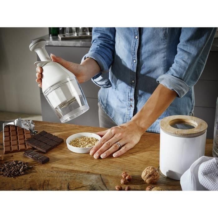 Leifheit Chopper Comfort & Clean, Picador de Alimentos con Empujador Flexible y Cuchilla Giratoria, Fácil Limpieza 3