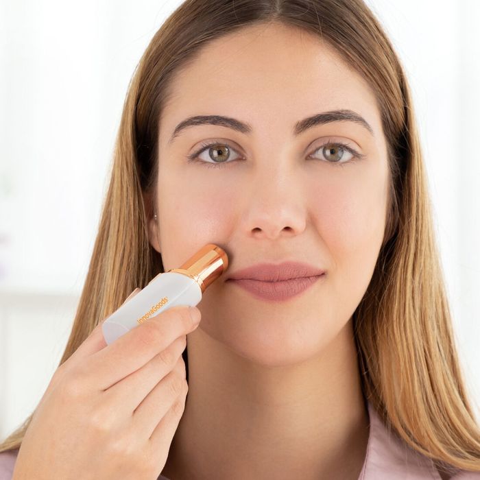Lápiz masajeador antiarrugas para ojos y sales labios innovagoods