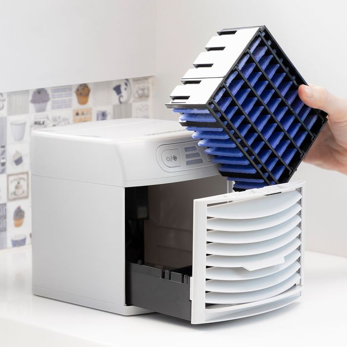 Mini Climatizador Evaporativo Portátil con LED FreezyQ+ InnovaGoods 5