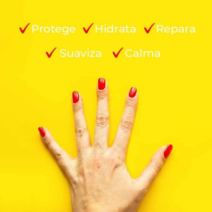 Carmex Stick Labial Sabor Fresa 4.25 gr 6 Carmex Stick Labial Sabor Fresa 4.25 gr 6
