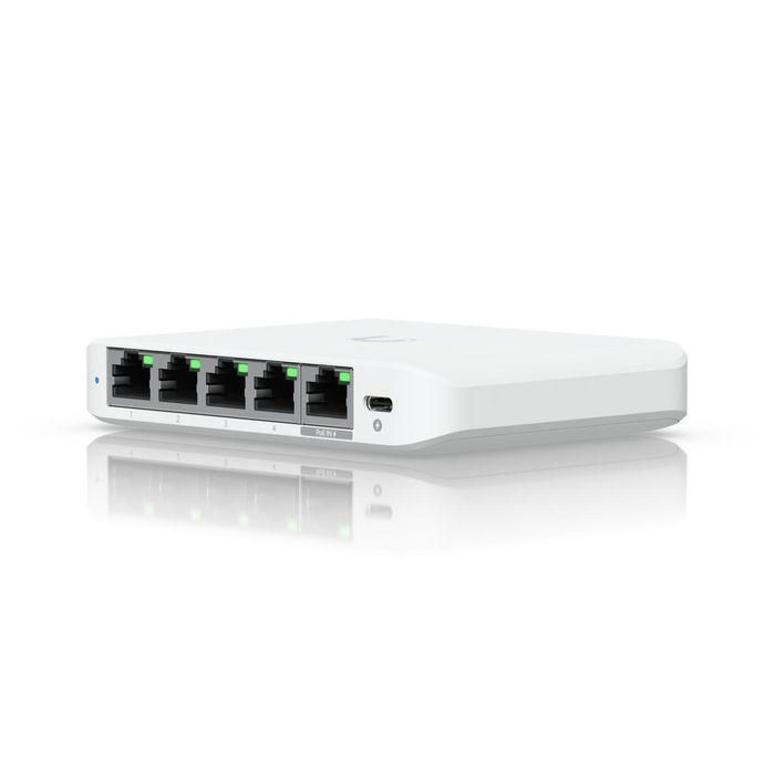Ubiquiti 5x 1/2.5 GbE RJ45, 25 Gbps, 18.6 Mpps, 12.5 Gbps throughput, DC 5V/1A/5W, PoE 44-57V/6.4W, -20 - 45°C, 10 - 90% humidity, 117.1 x 90 x 21.2 mm, 206 g 6 Ubiquiti 5x 1/2.5 GbE RJ45, 25 Gbps, 18.6 Mpps, 12.5 Gbps throughput, DC 5V/1A/5W, PoE 44-57V/6.4W, -20 - 45°C, 10 - 90% humidity, 117.1 x 90 x 21.2 mm, 206 g 6