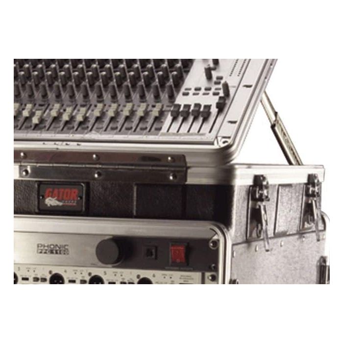 Rack Flightcase Gator 19" / 12 X 10 Unidades - Combo 1 Rack Flightcase Gator 19" / 12 X 10 Unidades - Combo 1
