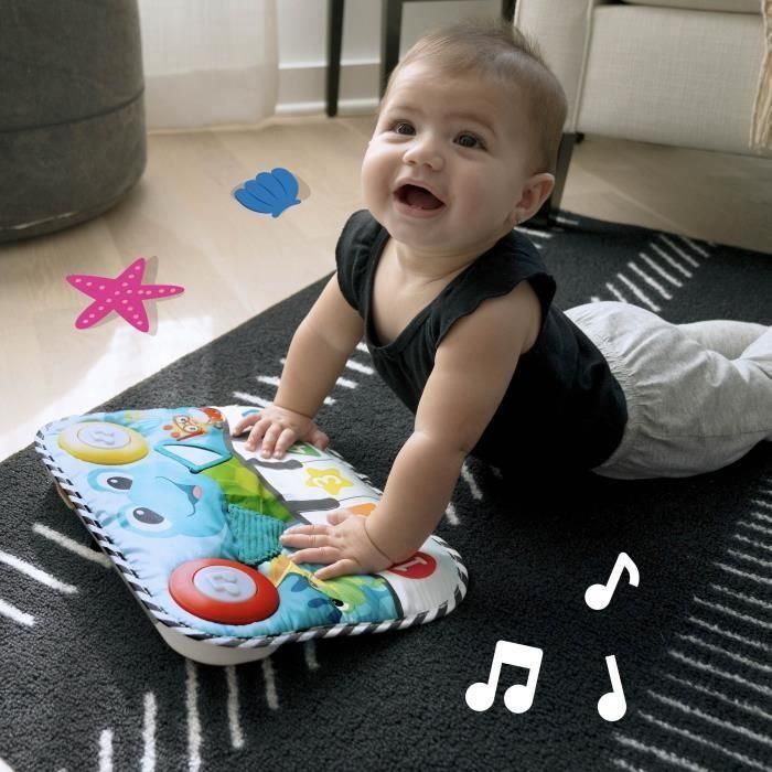 BABY EINSTEIN Ocean Explorers Neptune's Kick & Explore alfombra de juego musical, juguete para cuna, desde el nacimiento 2 BABY EINSTEIN Ocean Explorers Neptune's Kick & Explore alfombra de juego musical, juguete para cuna, desde el nacimiento 2