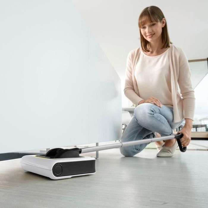 NUEVO KARCHER KB 5 - Escoba eléctrica inalámbrica - Autonomía de la batería 30 min en suelos duros (20 min en alfombra) - Compacta y ligera 1,2 Kg 4 NUEVO KARCHER KB 5 - Escoba eléctrica inalámbrica - Autonomía de la batería 30 min en suelos duros (20 min en alfombra) - Compacta y ligera 1,2 Kg 4