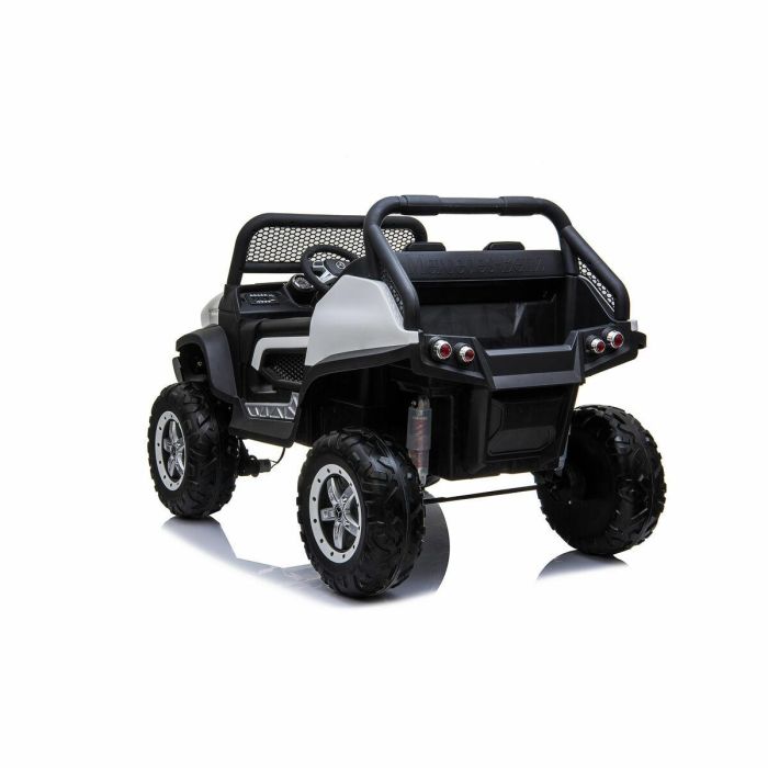 Injusa Mercedes-Benz Unimog Coche Eléctrico Infantil 12V Blanco | Batería Recargable | Edad Mínima 3 Años | Medidas 128x86x84cm 8 Injusa Mercedes-Benz Unimog Coche Eléctrico Infantil 12V Blanco | Batería Recargable | Edad Mínima 3 Años | Medidas 128x86x84cm 8