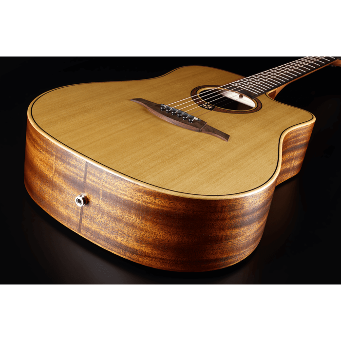 Guitarra Acústica Lâg Dreadnought Cutaway Tramontane 170 A/E - Natural 4