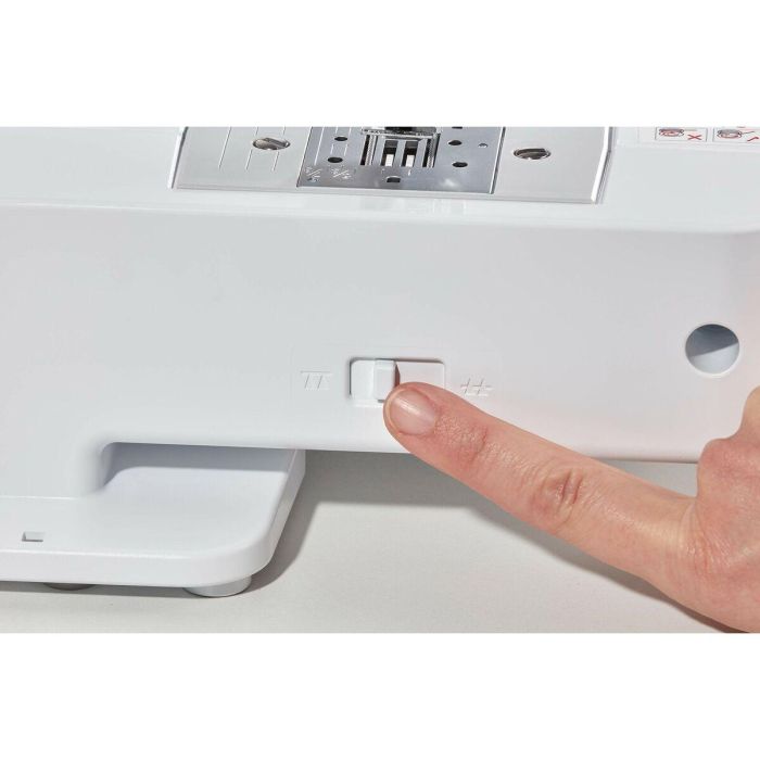 Brother HF27 Máquina de coser, 27 puntos, ojal automático, enhebrado aguja, iluminación LED, brazo libre, Blanco 2 Brother HF27 Máquina de coser, 27 puntos, ojal automático, enhebrado aguja, iluminación LED, brazo libre, Blanco 2