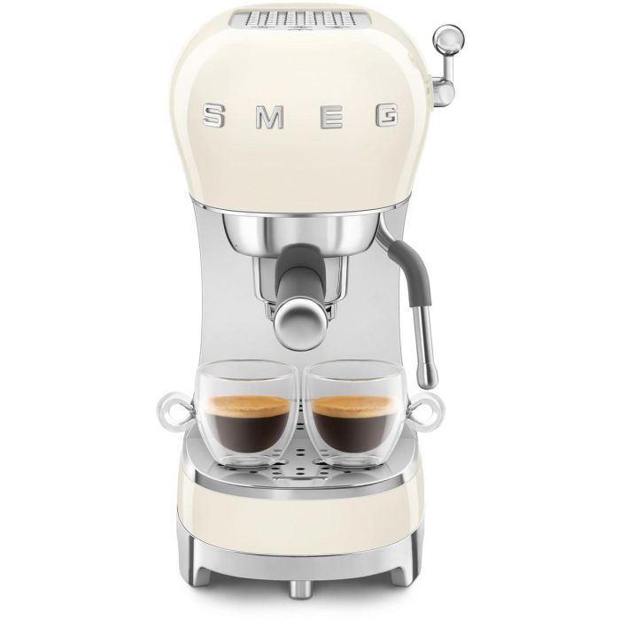 Smeg ECF02CREU Cafetera 50's Style Color Crema 4