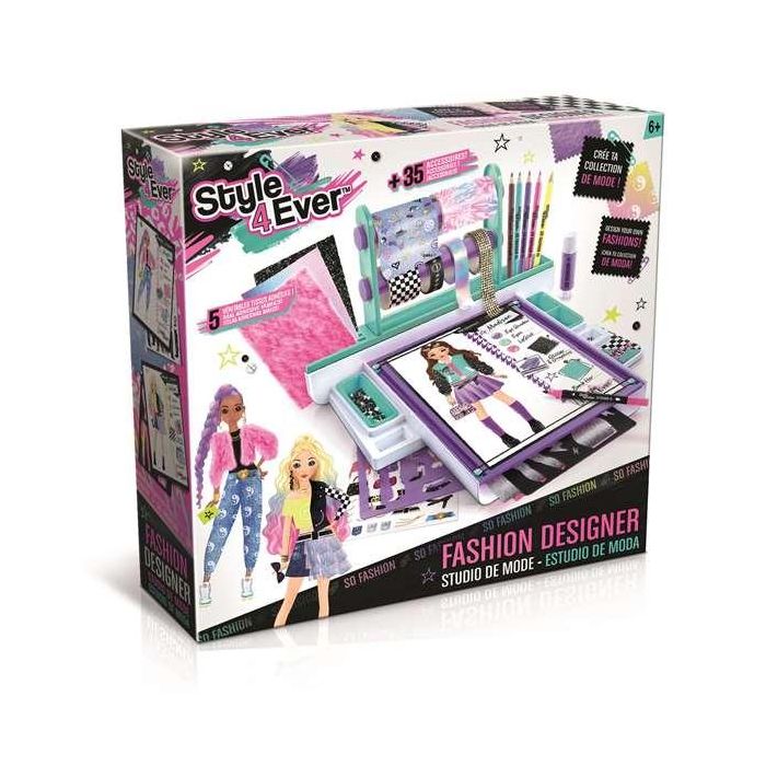 Fashion designer studio Fashion designer studio