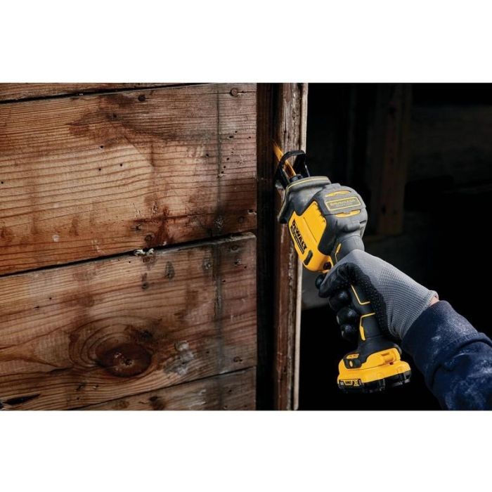 DEWALT Akku Kompakt-Saebelsaege. 12 V 4