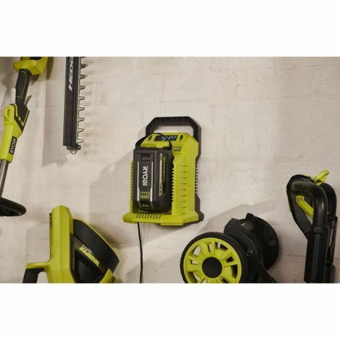Ryobi AAAOD74650 Cargador ultrarrápido 36V 10A con ajuste automático de corriente y pantalla LCD 5
