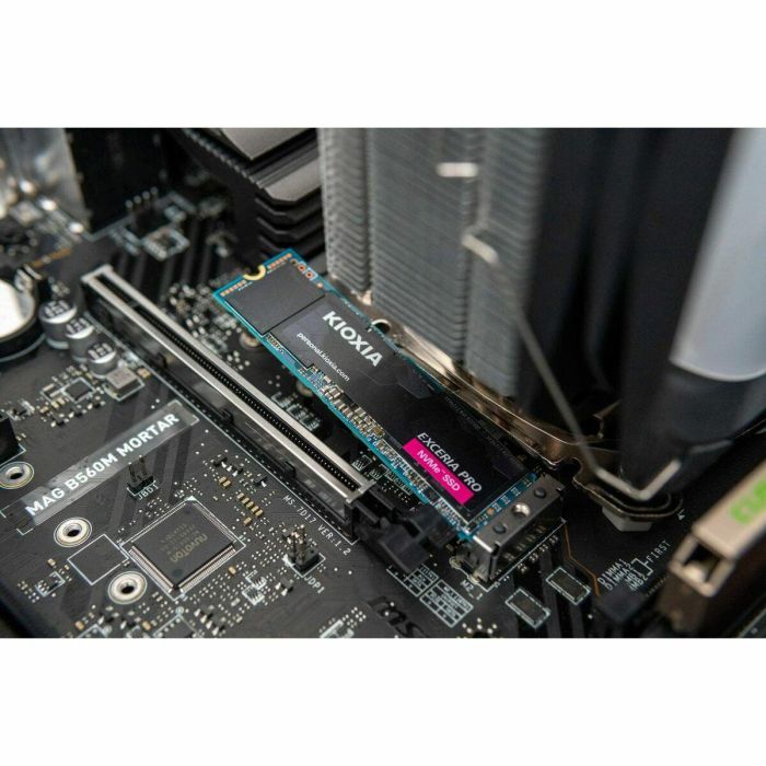 Disco Duro Kioxia LSE10Z002TG8 2 TB SSD 1 Disco Duro Kioxia LSE10Z002TG8 2 TB SSD 1