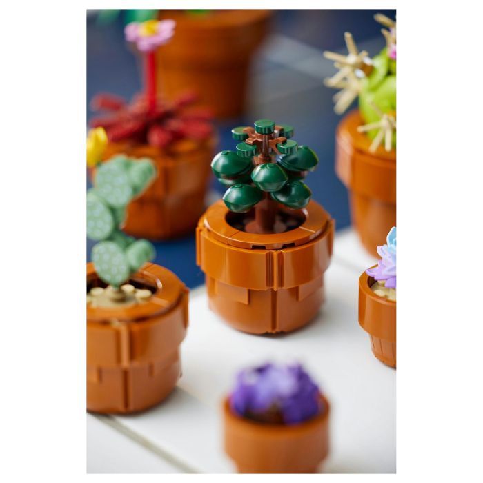 LEGO Icons 10329 Plantas Diminutas Set de Construcción Ornamental para Adultos 29