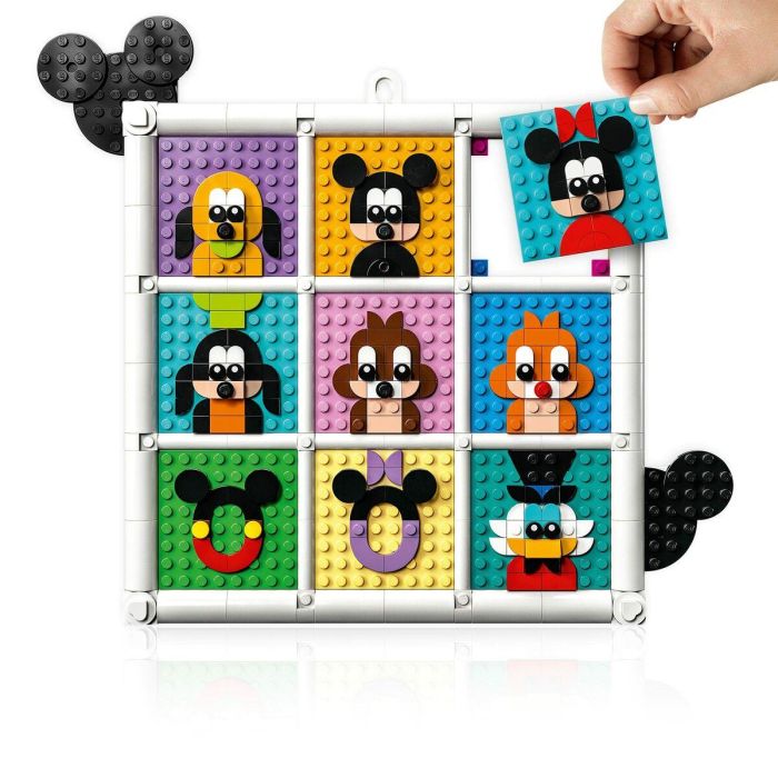 LEGO Disney 43221 100 años de iconos de Disney, creación de arte de pared con Mickey Mouse para niños 1