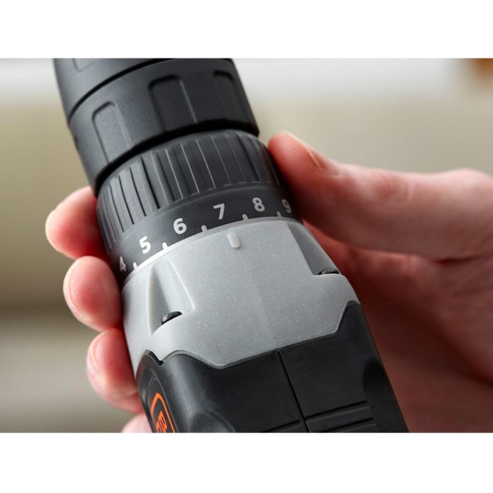 Black&Decker Akku-Bohrschrauber 18V 1.5Ah BCD001C1 8