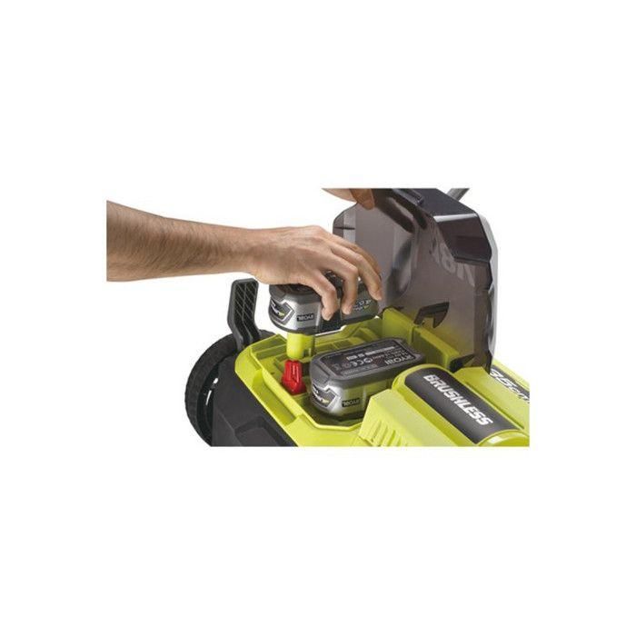 Escarificador/aireador - RYOBI - Brushless - Ø 35 cm - 2 en 1 - Contenedor flexible de 55 L - 2 baterías de 36V (18V ONE+) 4 Ah + 1 cargador 1 Escarificador/aireador - RYOBI - Brushless - Ø 35 cm - 2 en 1 - Contenedor flexible de 55 L - 2 baterías de 36V (18V ONE+) 4 Ah + 1 cargador 1