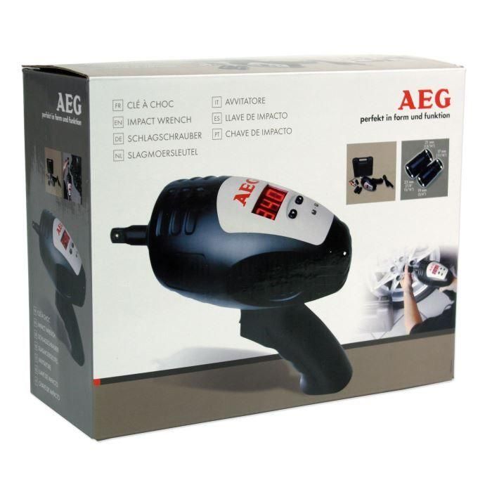 La llave de impacto AEG desmonta las ruedas 1 La llave de impacto AEG desmonta las ruedas 1