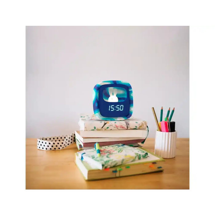 Wondee Despertador Billy Clock con Luz Nocturna de Conejito, Tejido y Silicona Soft-touch, 3 Alarmas, Modo Touch Responsive 4