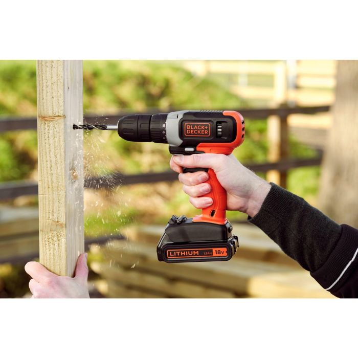 Black&Decker Akku-Bohrschrauber 18V 1.5Ah BCD001C1 3